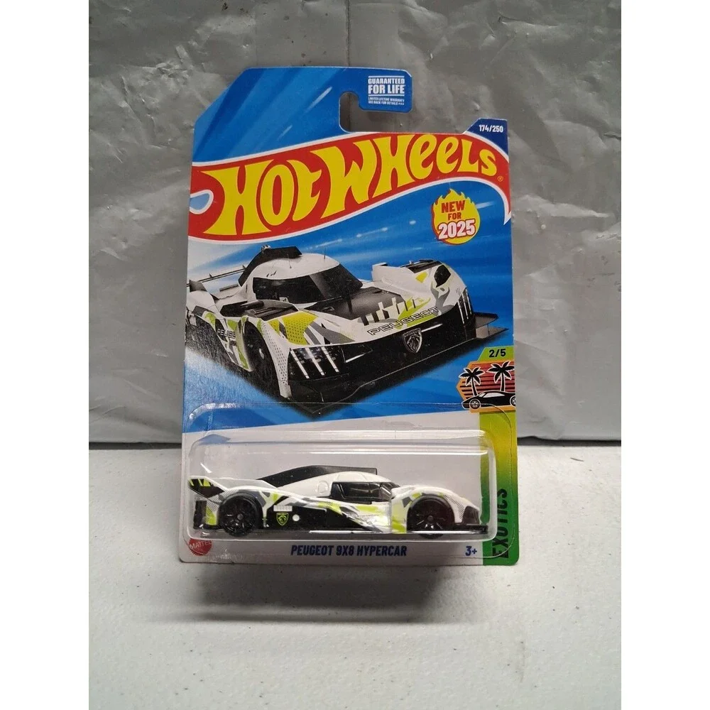 Hot Wheels Exotics Peugeot 9X8 Hypercar White/Black/Yellow 1:64 Diecast Unopened